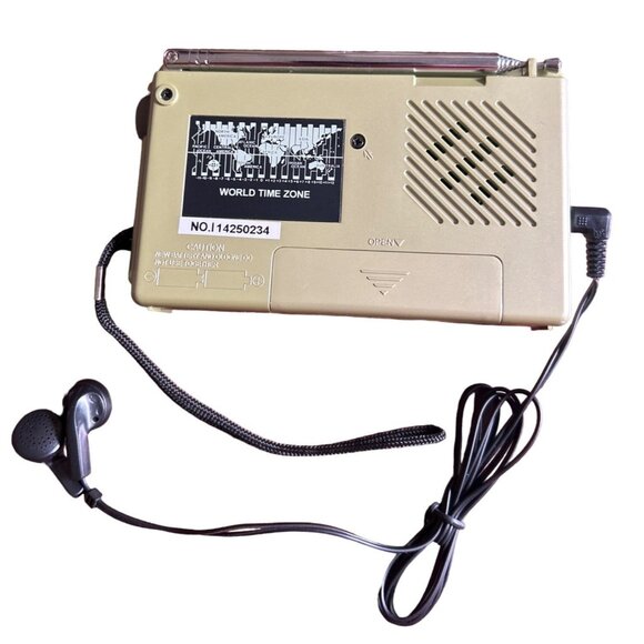 Bell & Howell MW.SW1-7 World Band Radio Receiver With Earphones & Strap - Picture 3 of 5